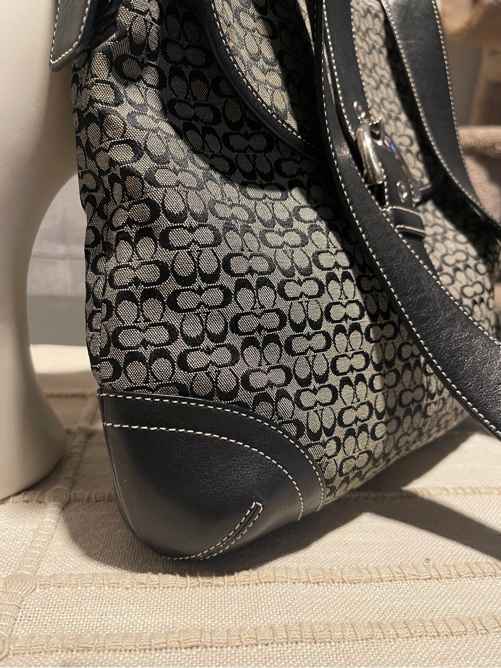 Vintage Coach Soho Flap (or Buckle) Bag - Picture 6 of 12